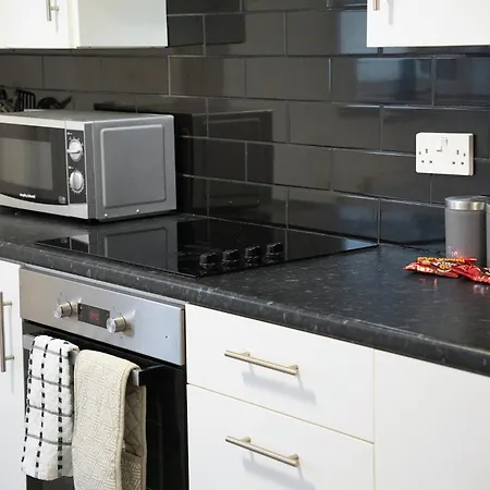 Dom wakacyjny Unique! 5br In Queen Street