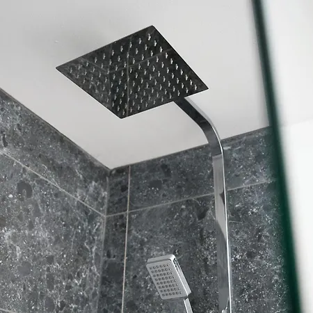 בית נופש Unique! 5br In Queen Street רדקאר